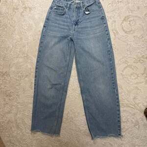 BDG Urban Outfitters High‎ Rise Baggy Jeans
